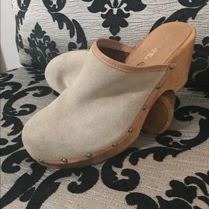 Candies Suede Clogs